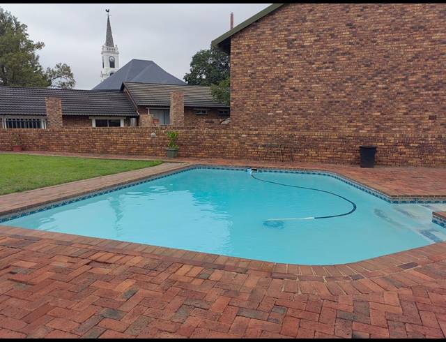 3 BEDROOM TOWNHOUSE FOR SALE IN HEIDELBERG CENTRAL